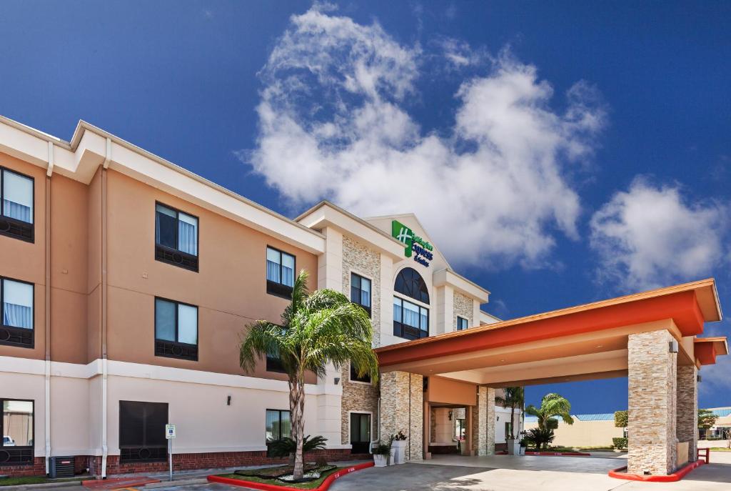 Holiday Inn Express Hotel and Suites Houston East an IHG Hotel Main image 1